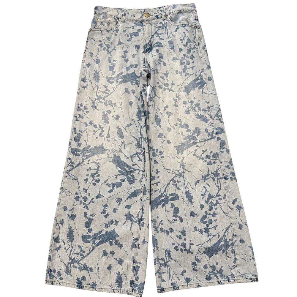 MSRP: $99 | ✨ Urban Outfitters BDG Low & Wide Floral Jeans – Size 30 ✨ - Picture 2 of 7